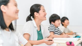 フリースクールとは？わが子に合う「居場所」の選び方を考える